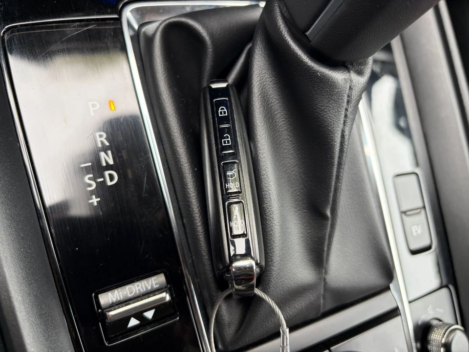 2025 Mazda CX-50 - Image 18 of 31