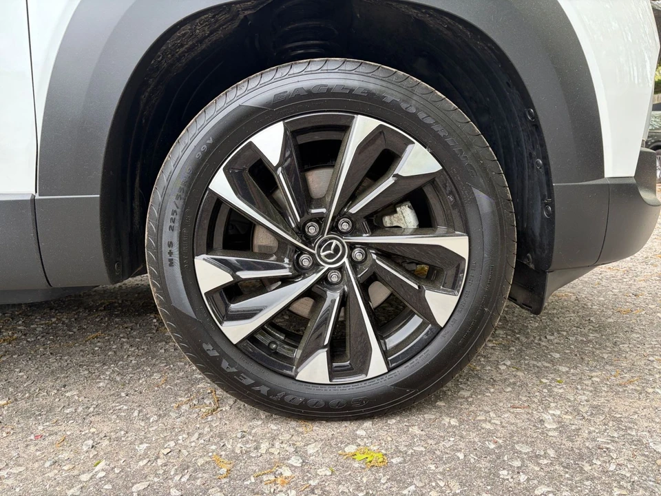 2025 Mazda CX-50 - Image 28 of 31