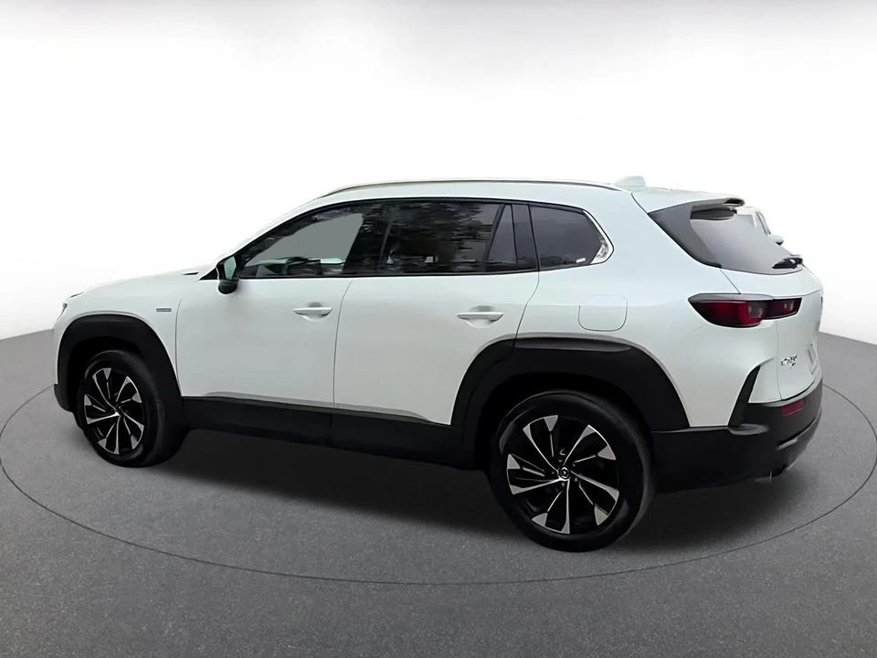 2025 Mazda CX-50 - Image 13 of 31