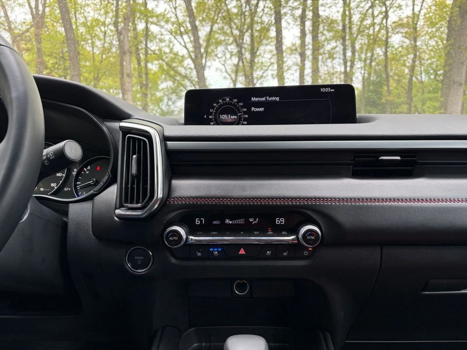 2025 Mazda CX-50 - Image 14 of 31