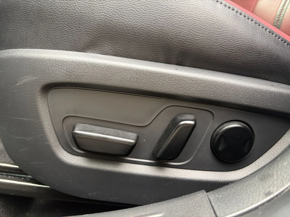 2025 Mazda CX-50 - Image 19 of 31