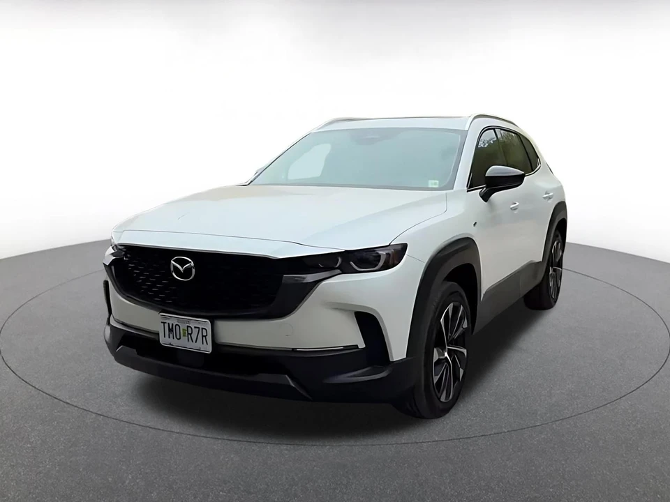 2025 Mazda CX-50 - Image 6 of 31