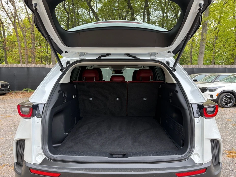 2025 Mazda CX-50 - Image 29 of 31