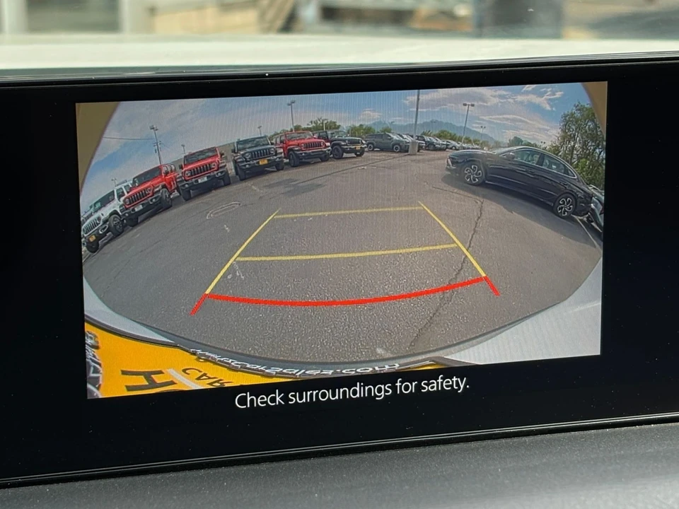 2025 Mazda CX-50 - Image 23 of 31