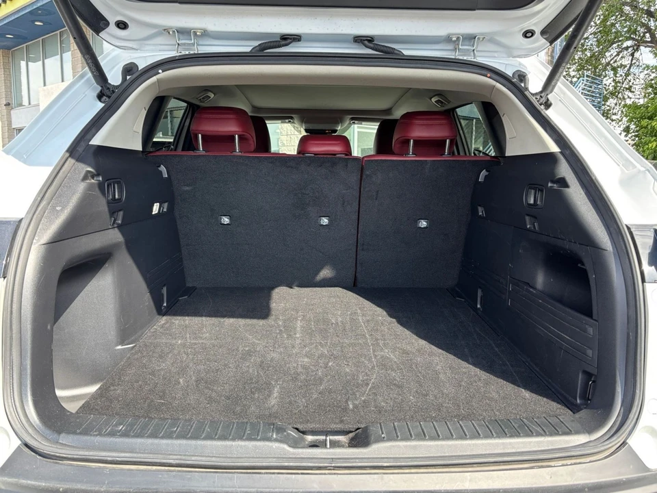 2025 Mazda CX-50 - Image 30 of 31