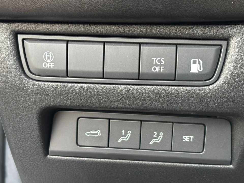 2025 Mazda CX-50 - Image 21 of 31