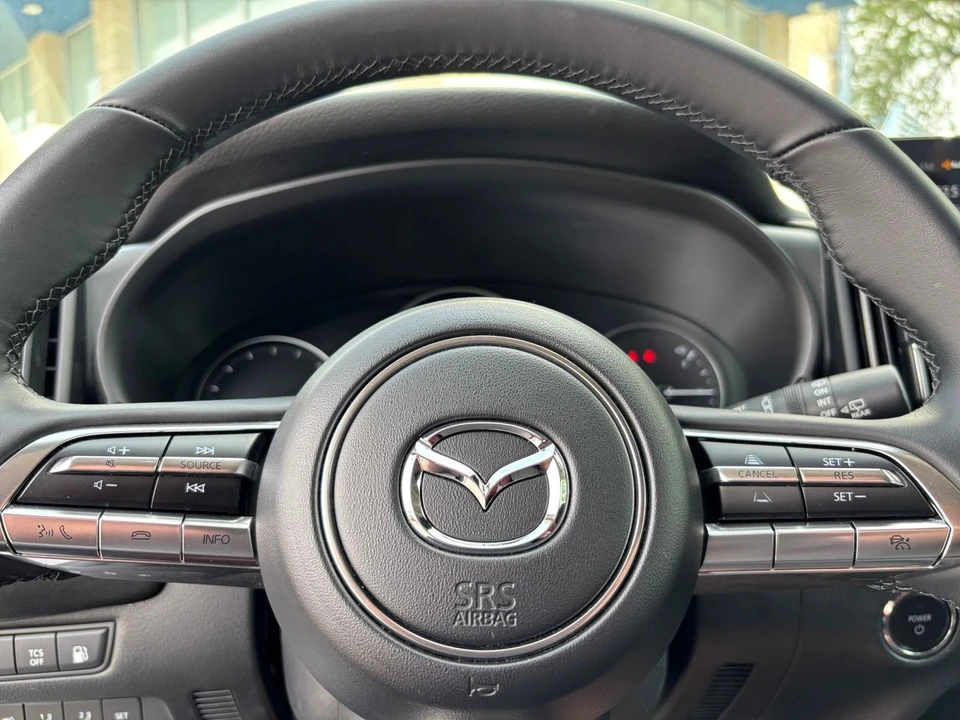2025 Mazda CX-50 - Image 26 of 31