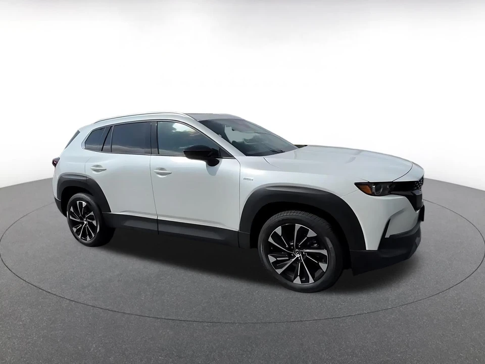 2025 Mazda CX-50 - Image 2 of 31