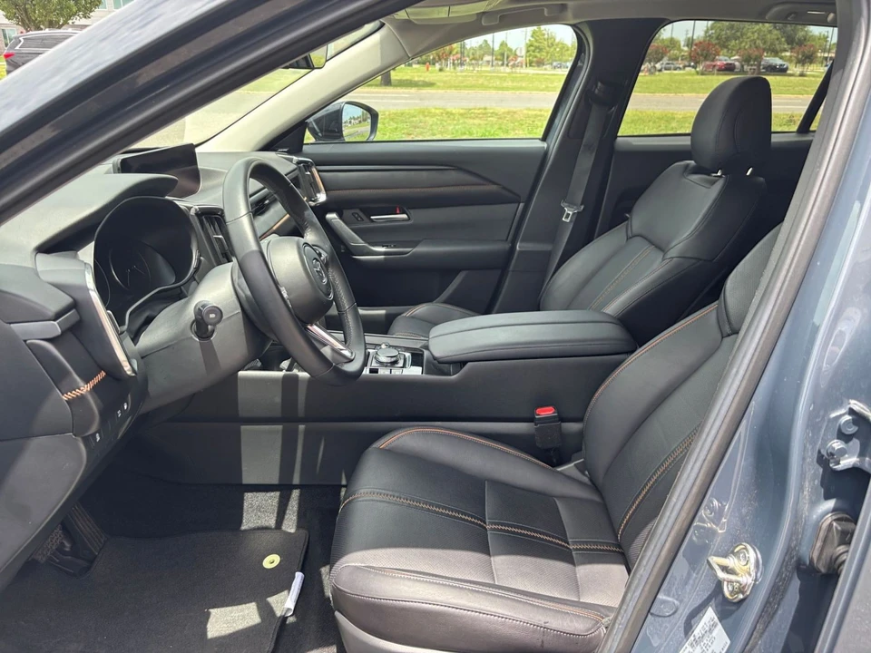 2025 Mazda CX-50 - Image 30 of 31