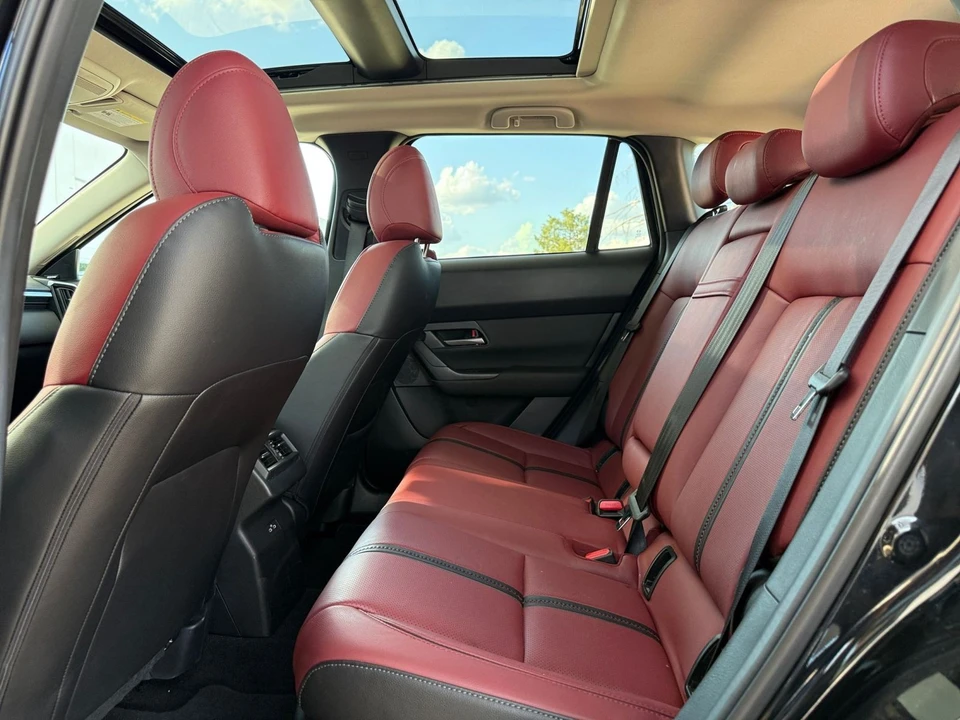 2025 Mazda CX-50 - Image 30 of 31