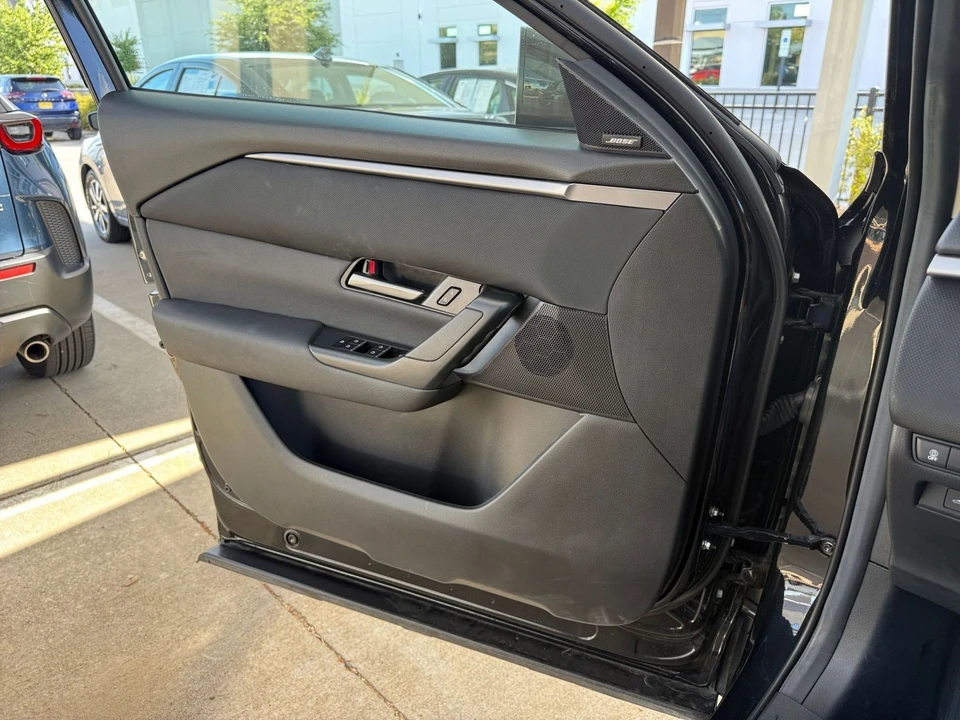 2025 Mazda CX-50 - Image 20 of 31