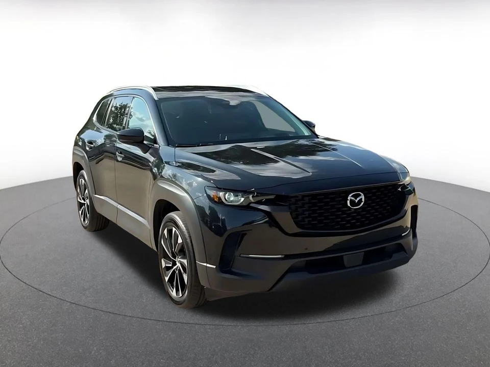 2025 Mazda CX-50 - Image 3 of 31