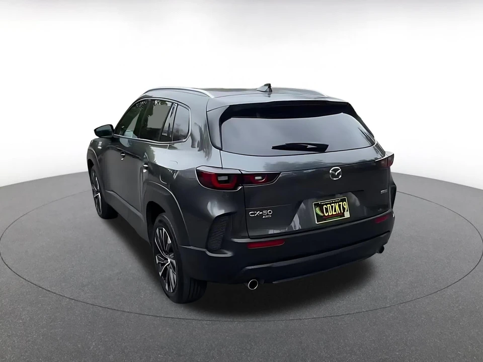 2025 Mazda CX-50 - Image 9 of 31