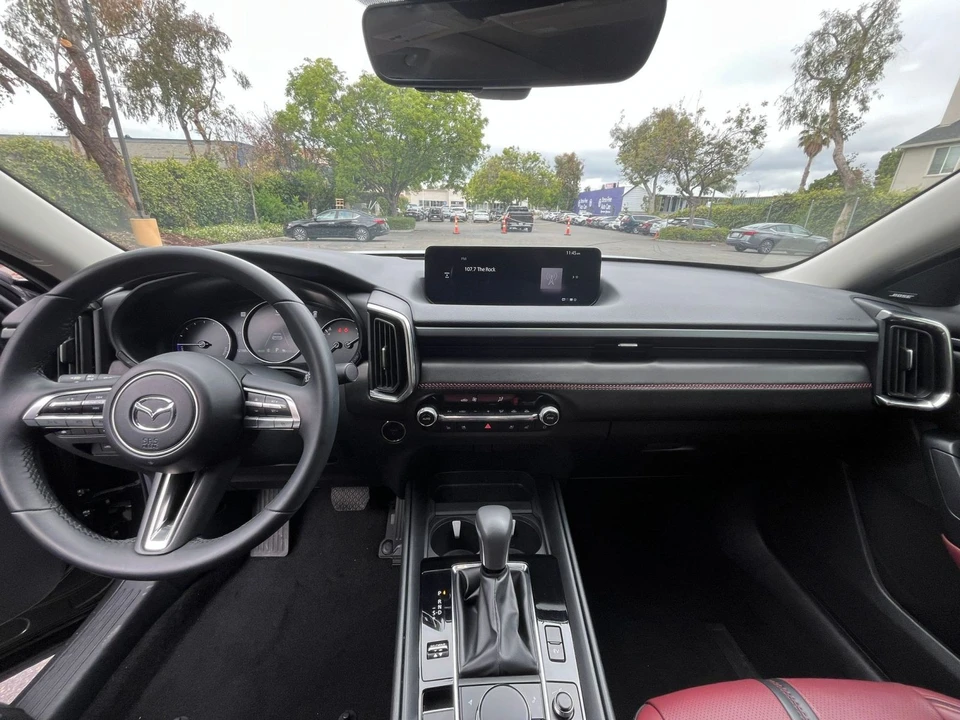 2025 Mazda CX-50 - Image 30 of 31