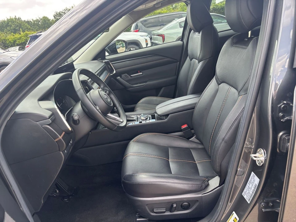 2025 Mazda CX-50 - Image 23 of 31