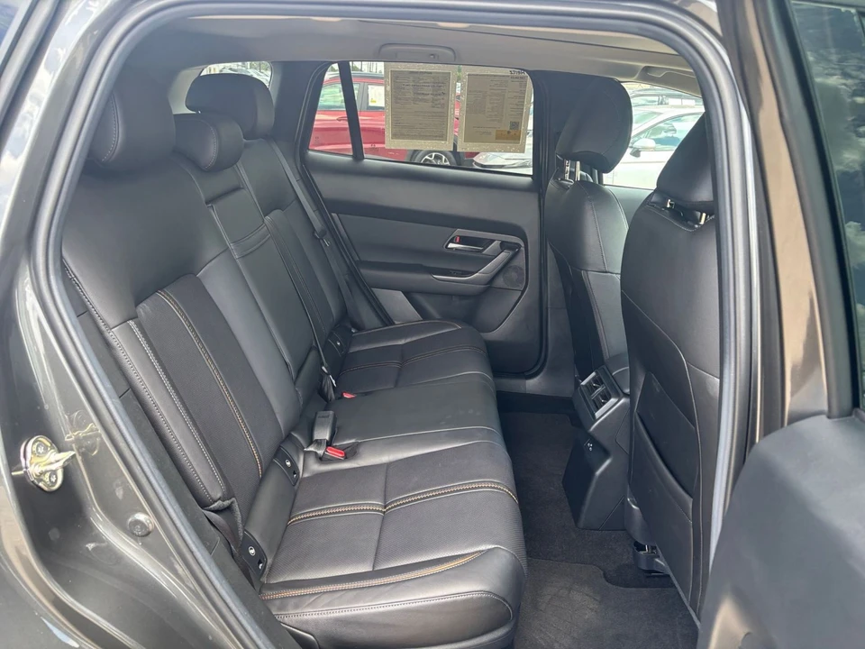 2025 Mazda CX-50 - Image 22 of 31