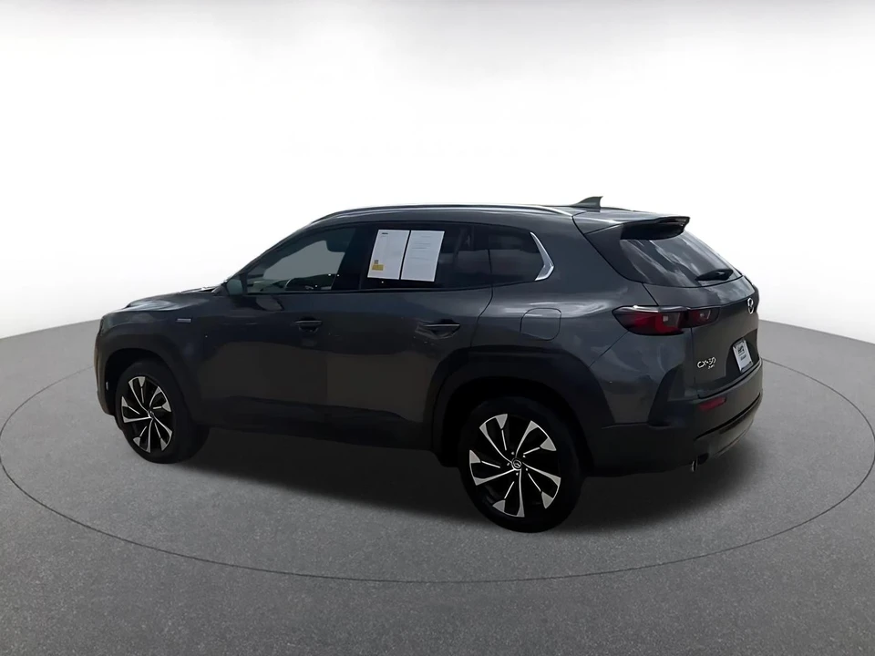 2025 Mazda CX-50 - Image 8 of 31