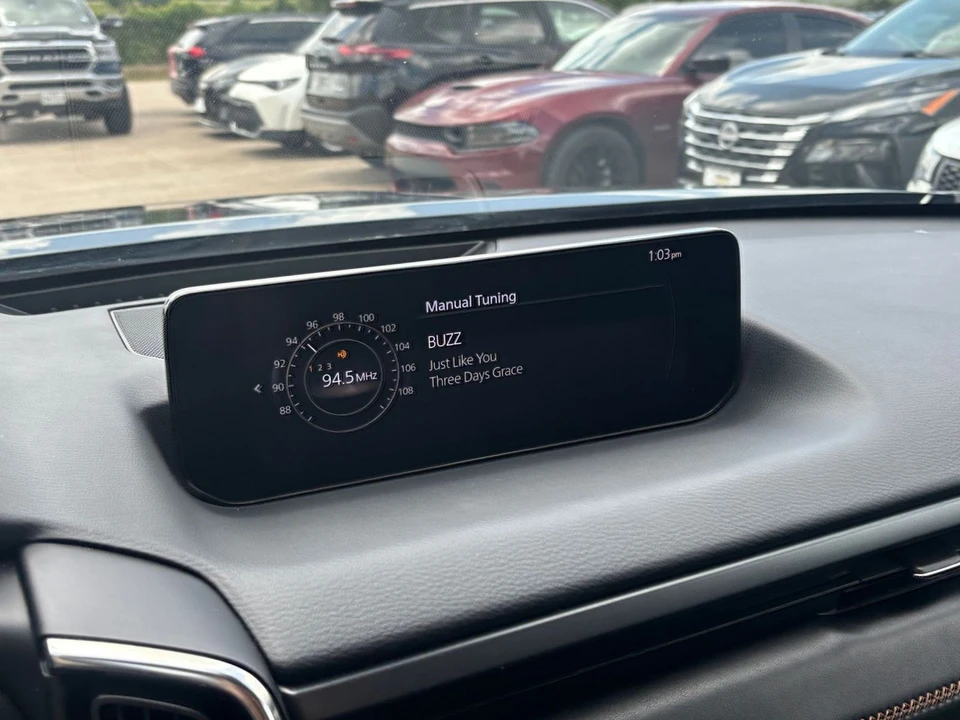 2025 Mazda CX-50 - Image 16 of 31