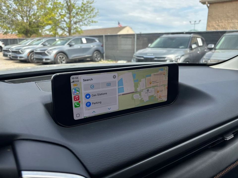 2025 Mazda CX-50 - Image 18 of 31