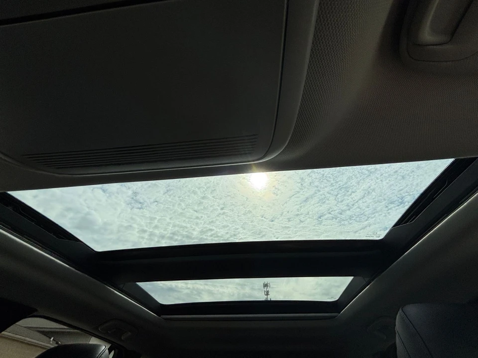 2025 Mazda CX-50 - Image 28 of 31