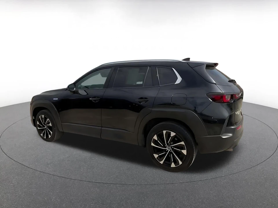 2025 Mazda CX-50 - Image 9 of 31