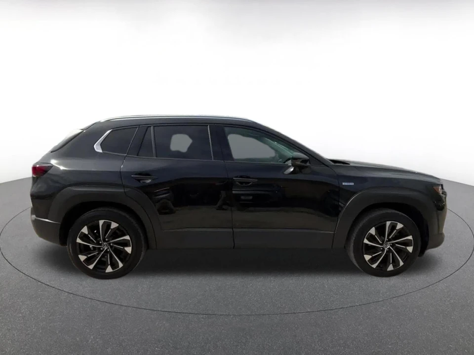 2025 Mazda CX-50 - Image 15 of 31