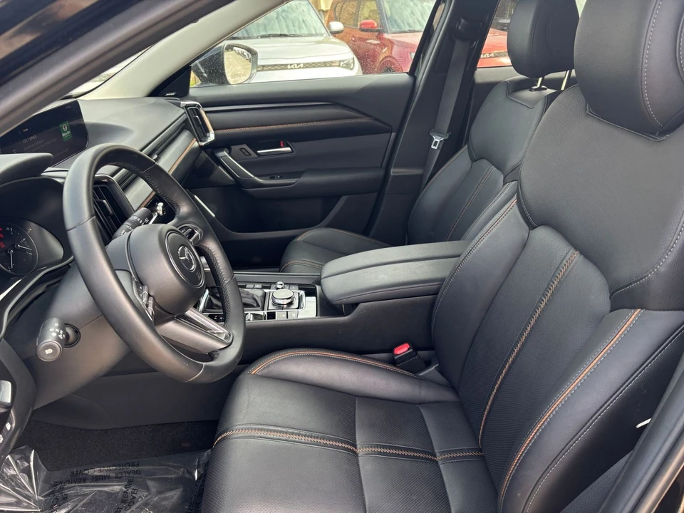 2025 Mazda CX-50 - Image 26 of 31