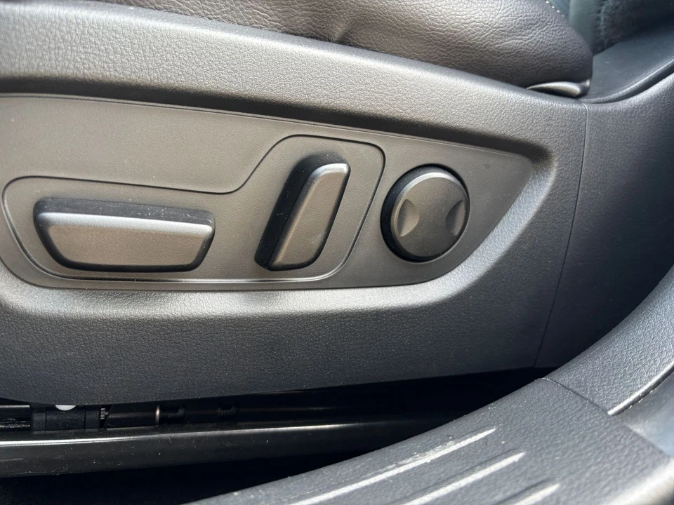 2025 Mazda CX-50 - Image 21 of 31