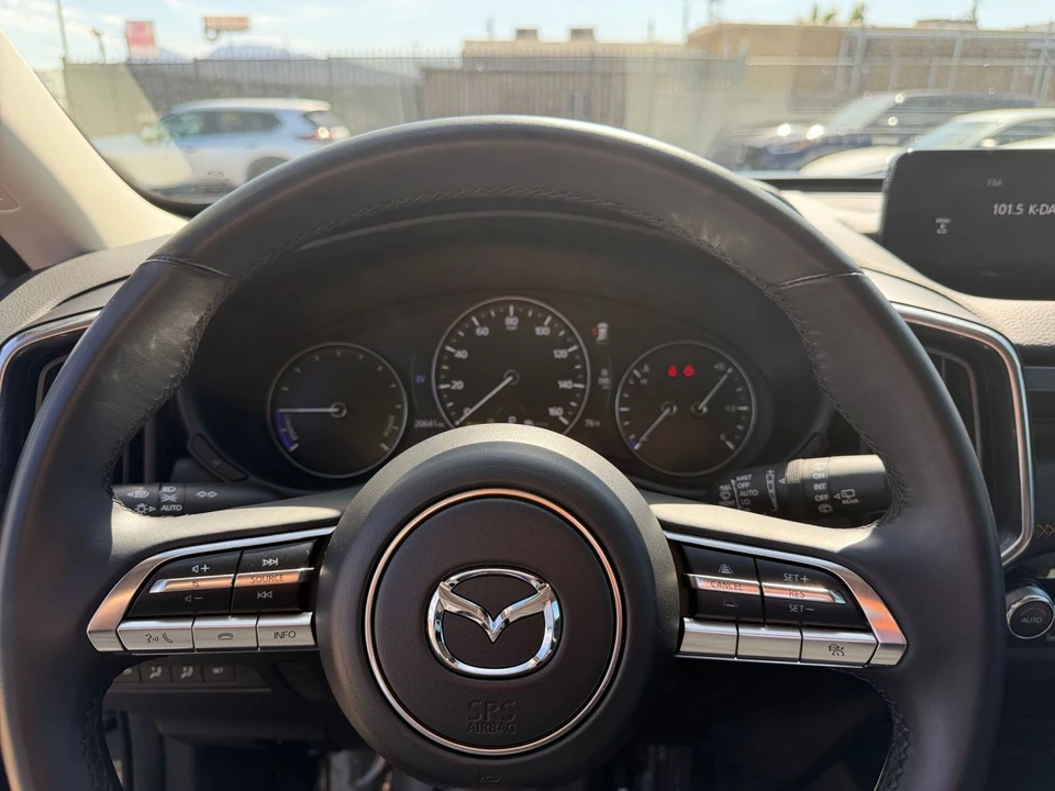 2025 Mazda CX-50 - Image 25 of 31