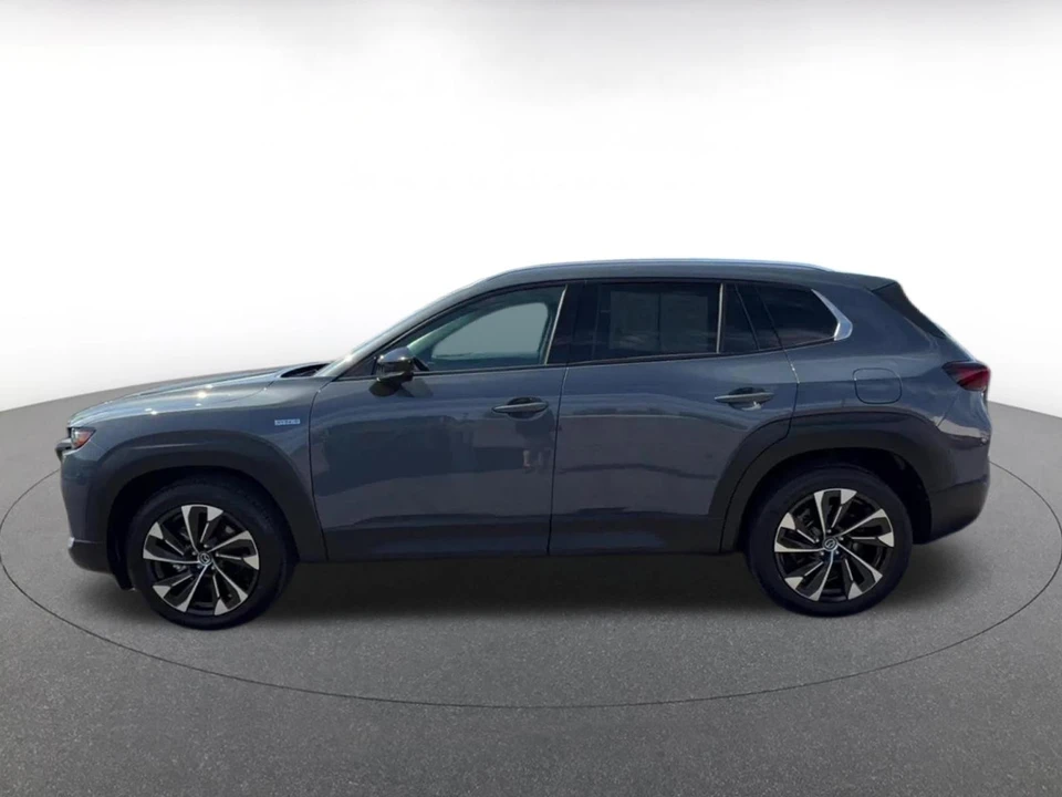 2025 Mazda CX-50 - Image 8 of 31