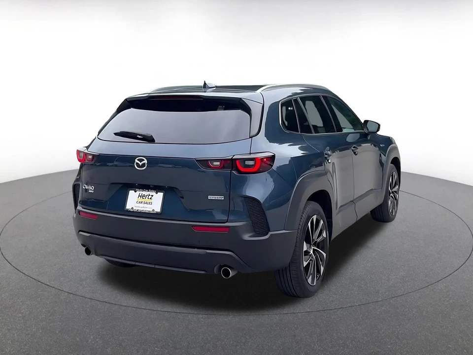 2025 Mazda CX-50 - Image 17 of 31