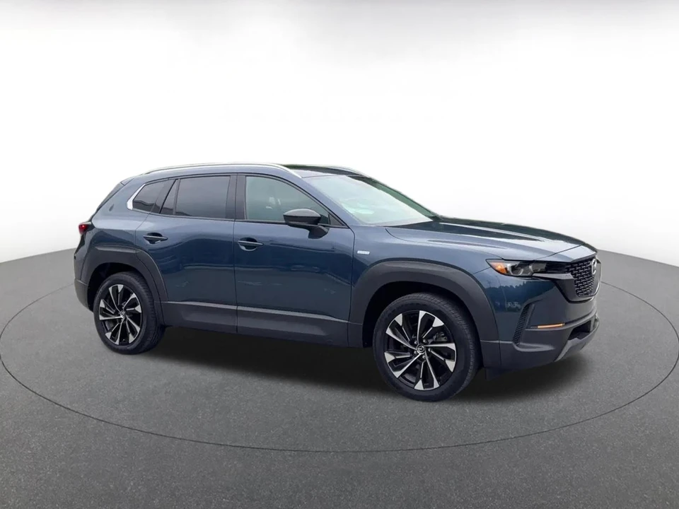 2025 Mazda CX-50 - Image 2 of 31