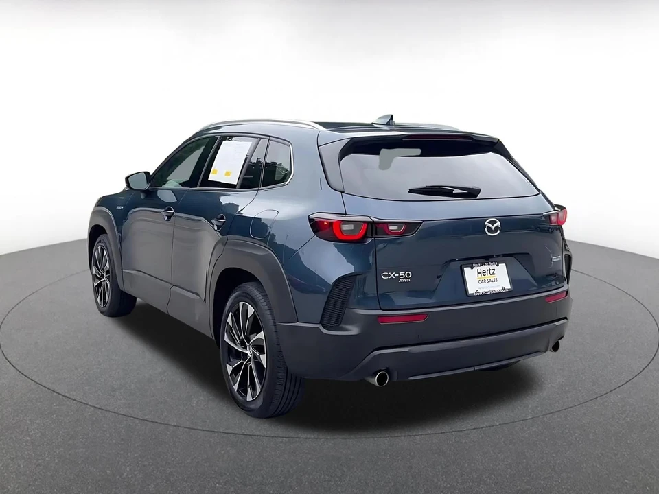 2025 Mazda CX-50 - Image 13 of 31