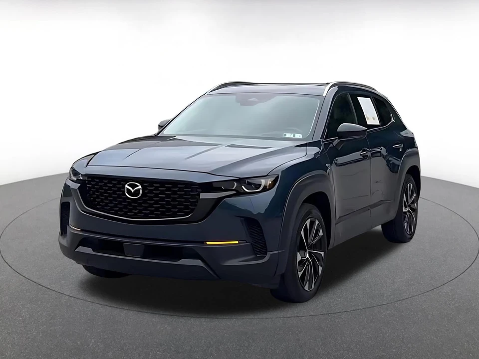 2025 Mazda CX-50 - Image 8 of 31