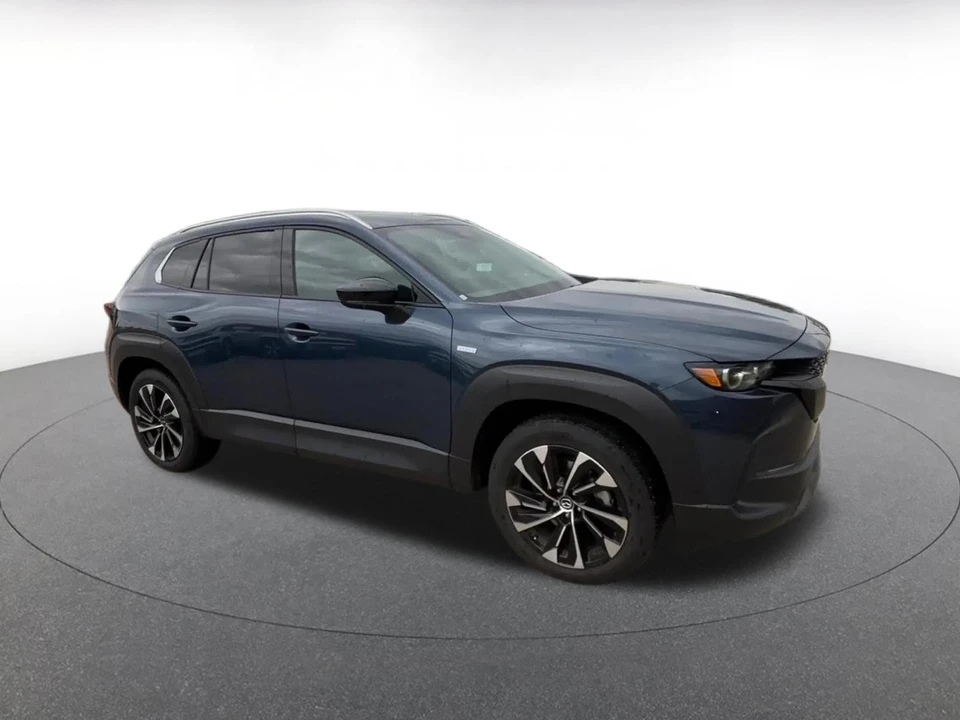 2025 Mazda CX-50 - Image 2 of 31