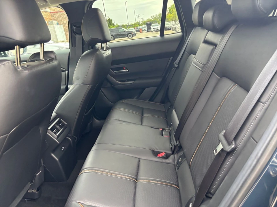 2025 Mazda CX-50 - Image 27 of 31