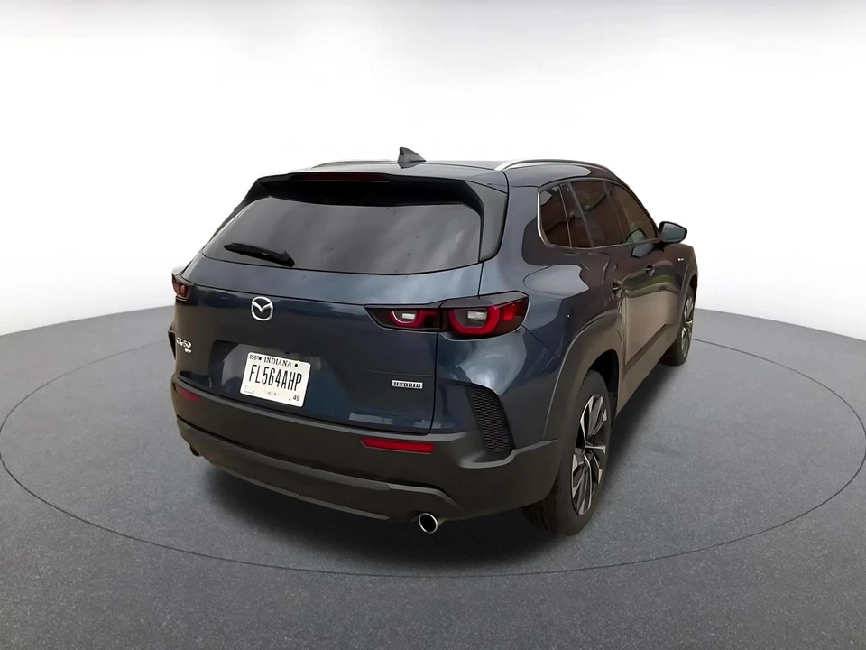 2025 Mazda CX-50 - Image 16 of 31