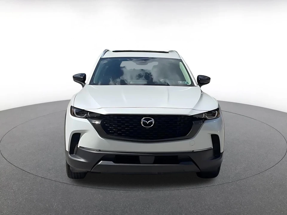 2025 Mazda CX-50 - Image 4 of 31