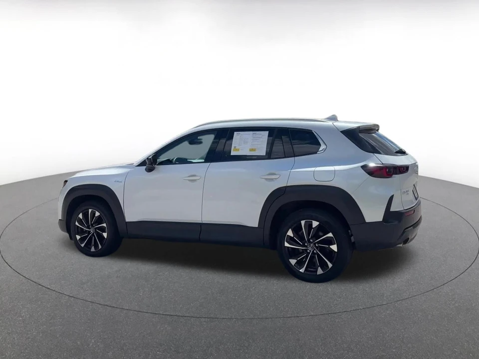 2025 Mazda CX-50 - Image 12 of 31