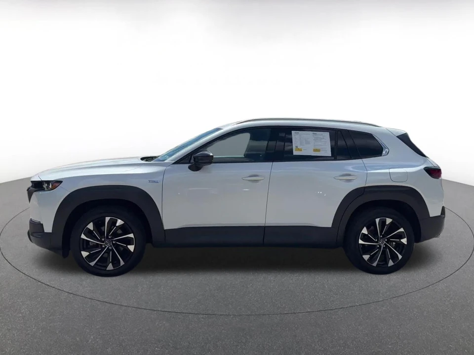 2025 Mazda CX-50 - Image 11 of 31