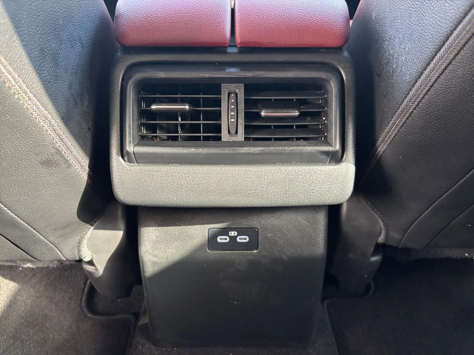 2025 Mazda CX-50 - Image 26 of 31