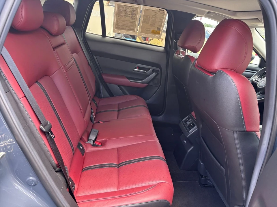 2025 Mazda - Image 24 of 31