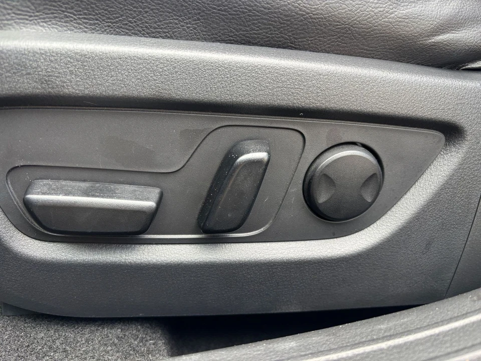 2025 Mazda - Image 20 of 31