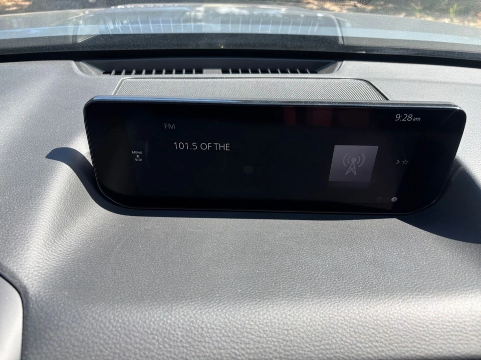 2025 Mazda CX-50 - Image 14 of 31