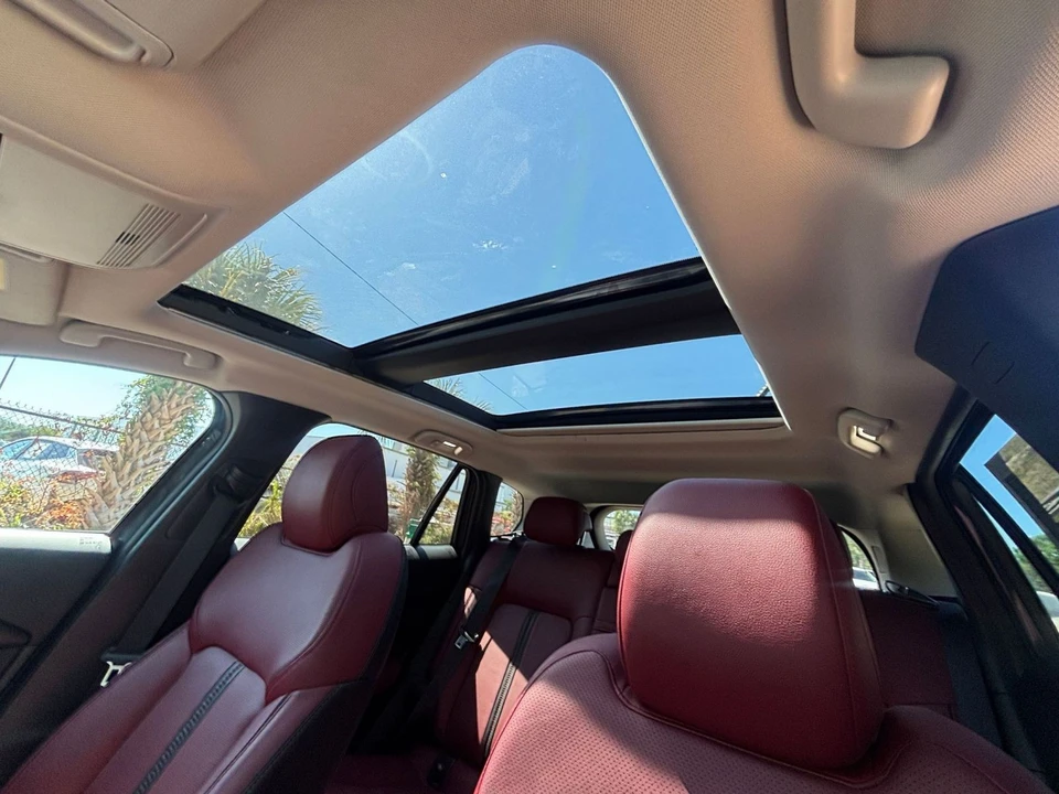2025 Mazda CX-50 - Image 27 of 31
