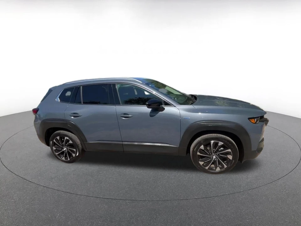 2025 Mazda CX-50 - Image 2 of 31