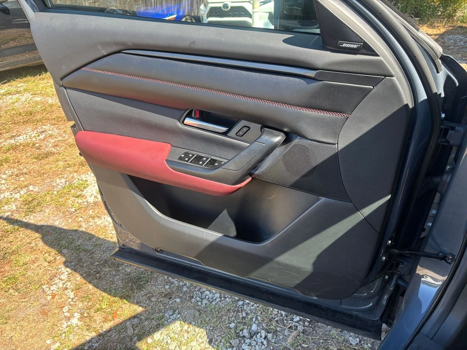 2025 Mazda CX-50 - Image 20 of 31