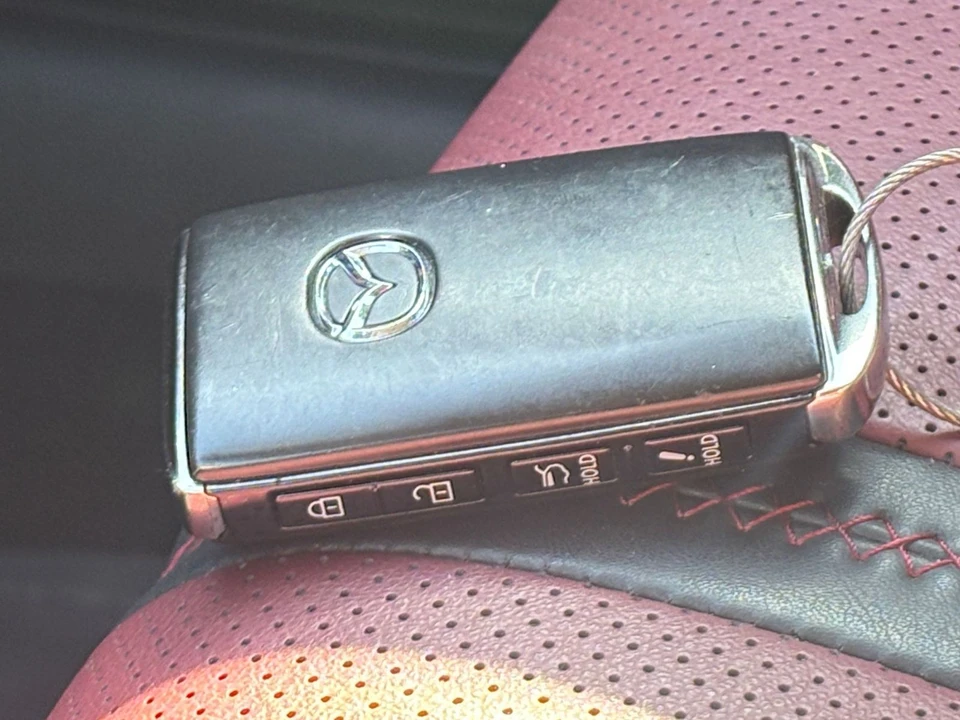 2025 Mazda CX-50 - Image 19 of 31