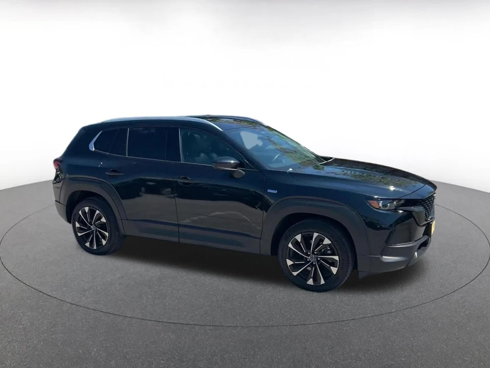2025 Mazda CX-50 - Image 2 of 31