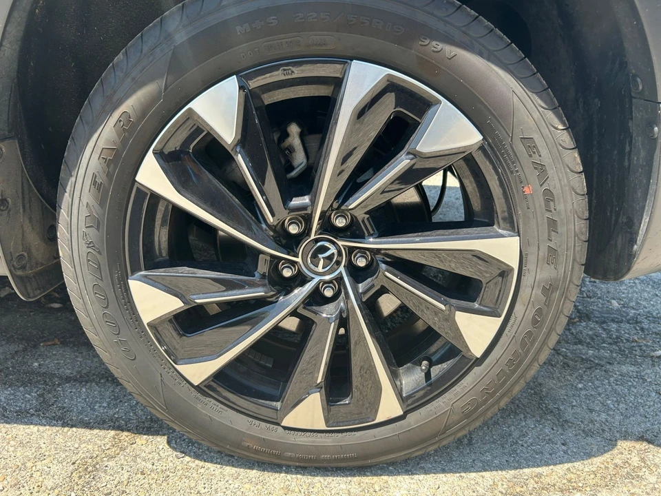 2025 Mazda CX-50 - Image 26 of 31